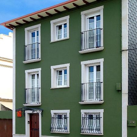 Apartamentos Casa Germana Тапия-де-Касарьего Экстерьер фото