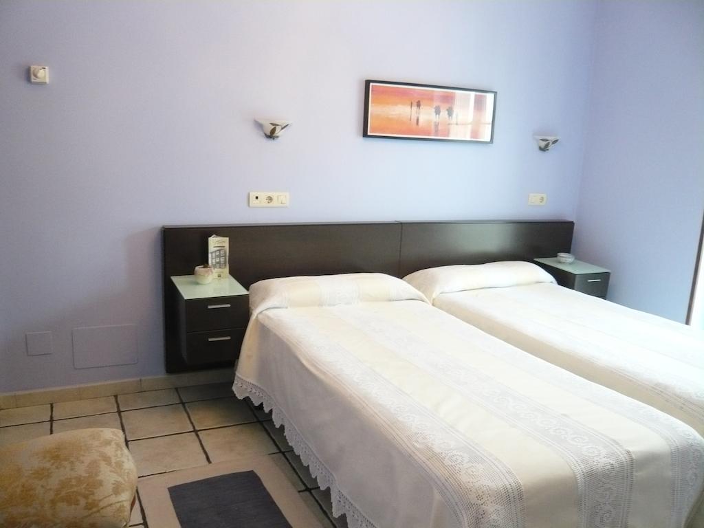 Apartamentos Casa Germana Тапия-де-Касарьего Экстерьер фото