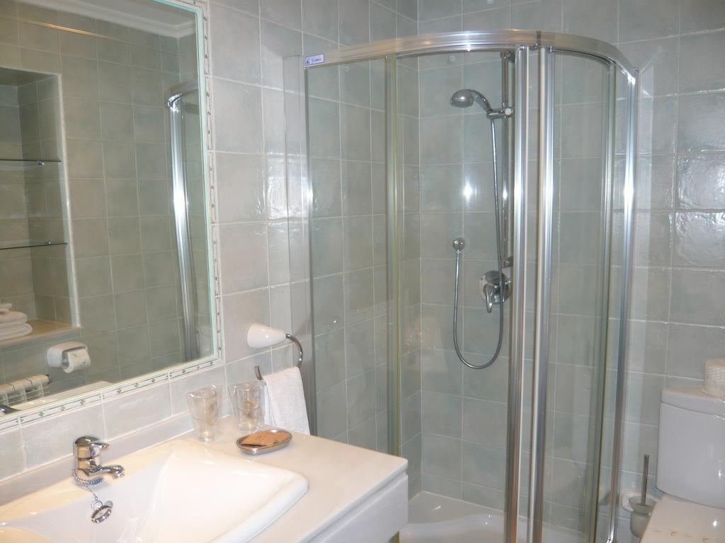 Apartamentos Casa Germana Тапия-де-Касарьего Экстерьер фото