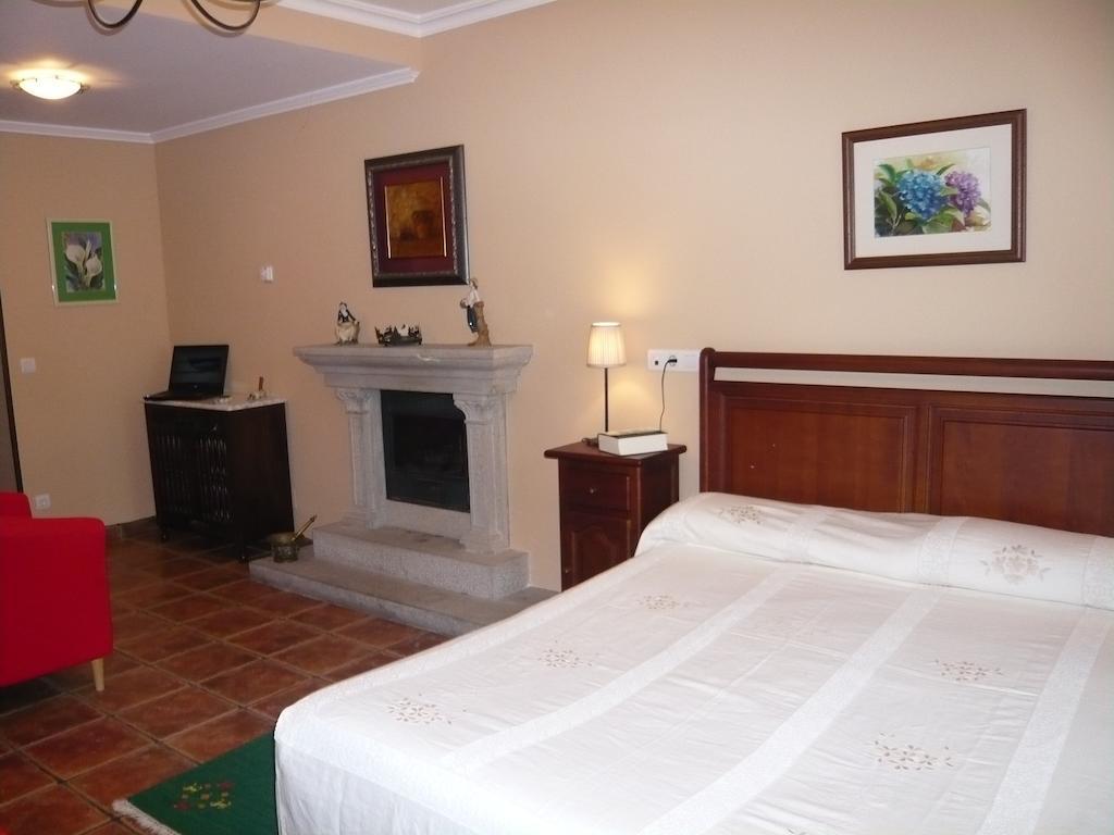 Apartamentos Casa Germana Тапия-де-Касарьего Экстерьер фото